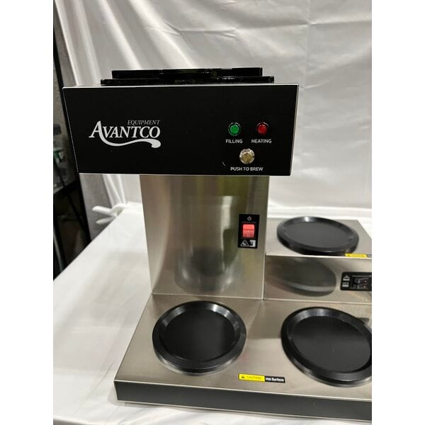 Scratch and Dent Avantco CMA3L Automatic Coffee Maker with 3 Lower Decanter Warmers - 120V, 1650W