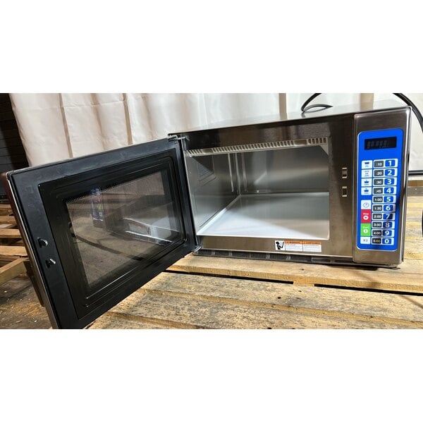 Scratch and Dent Solwave Ameri-Series Medium-Duty Stainless Steel Commercial Microwave with Push Button Controls - 120V, 1,200W