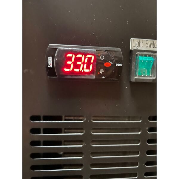 Scratch and Dent Avantco Black Kegerator / Beer Dispenser with 2 Quadruple Tap Towers (3) 1/2 Keg Capacity