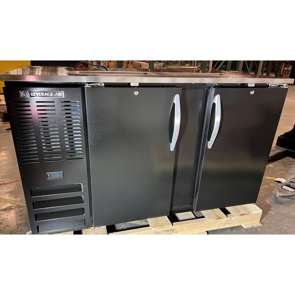Scratch and Dent Beverage-Air DD58HC-B-016 2 Double Tap Kegerator Beer Dispenser - Black, (2) 1/2 Keg Capacity