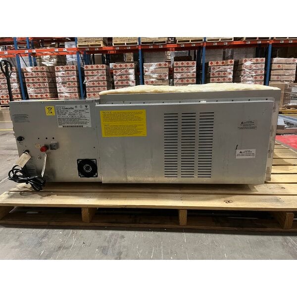 Scratch and Dent Lincoln 3240-000-N-K2302 Impinger 3240 Series FastBake Natural Gas Conveyor Oven, Bidirectional Operation - 115,000 BTU