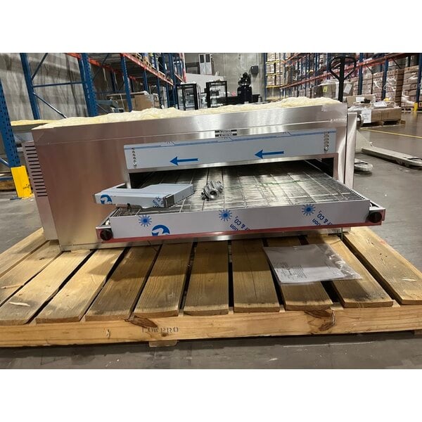 Scratch and Dent Lincoln 3240-000-N-K2302 Impinger 3240 Series FastBake Natural Gas Conveyor Oven, Bidirectional Operation - 115,000 BTU