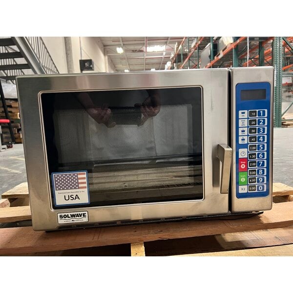Scratch and Dent Solwave Ameri-Series Medium-Duty Stainless Steel Commercial Microwave with Push Button Controls - 120V, 1,200W