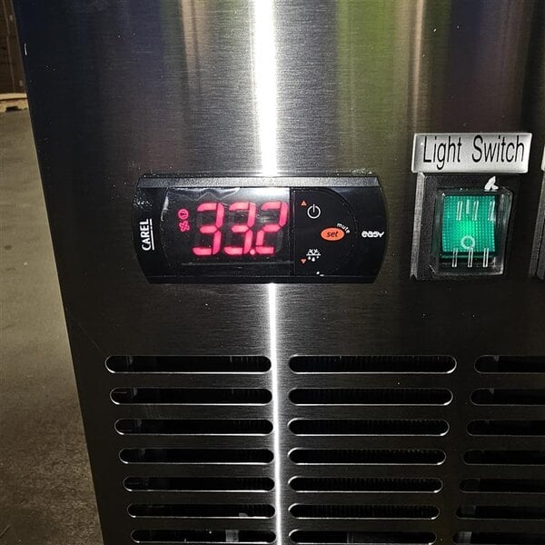 Scratch and Dent Avantco UDD-4-HC-S Stainless Steel Kegerator / Beer Dispenser with (2) 2 Tap Towers - (3) 1/2 Keg Capacity
