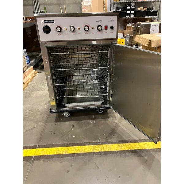 Scratch and Dent Cooking Performance Group SlowPro CHSP1SM Cook and Hold Oven with Smoker Feature - 208/240V, 2250/3000W