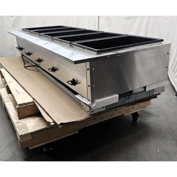 Scratch and Dent Vollrath 38215 ServeWell® SL Electric Five Pan Hot Food Table 120V - Sealed Well