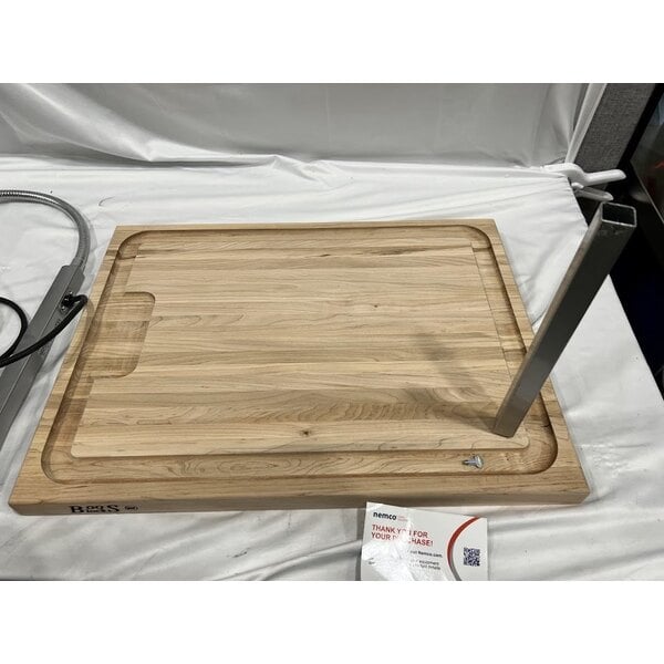 Scratch and Dent Nemco 6016 Single Bulb Carving Station with Wooden Base - 120V, 250W