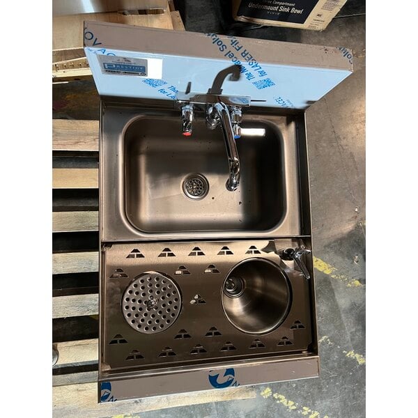 Scratch and Dent Advance Tabco PRCS-25-18 Prestige Series 25" x 18" Underbar Hand Sink with Glass Rinser and Dipper Well