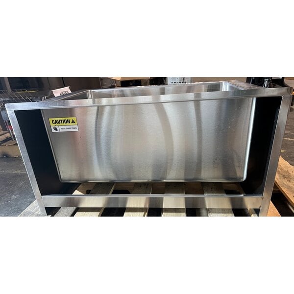 Scratch and Dent Regency 33" 16-Gauge Stainless Steel One Compartment Floor Mop Sink - 28" x 20" x 12" Bowl