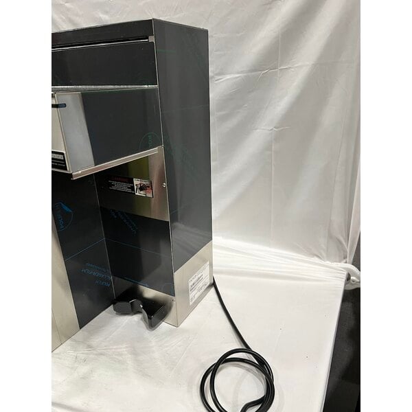Scratch and Dent Fetco CBS-1231 Plus Series Single Automatic Digital Coffee Brewer With Plastic Brew Basket - 120V, 1500W