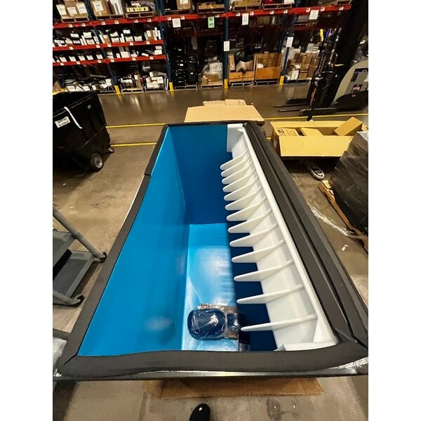 Scratch and Dent Manitowoc D970 Ice Storage Bin - 882 lb.