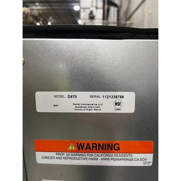 Scratch and Dent Manitowoc D970 Ice Storage Bin - 882 lb.