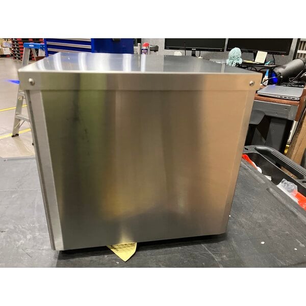 Scratch and Dent Vollrath CT2H-120250 JT1H Conveyor Toaster with 2 1/2" Opening - 120V, 1600W
