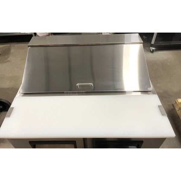 Scratch and Dent Avantco APT-36-HC 36" 2 Door Refrigerated Sandwich Prep Table