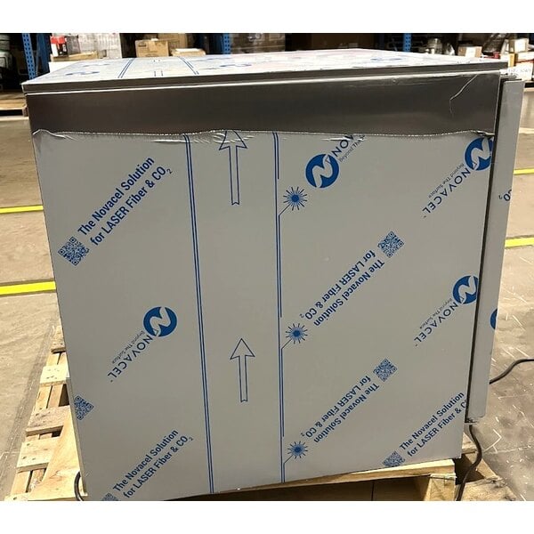 Scratch and Dent Beverage-Air UCF27AHC-24-23 27" Low Profile Undercounter Freezer with Left Hinged Door