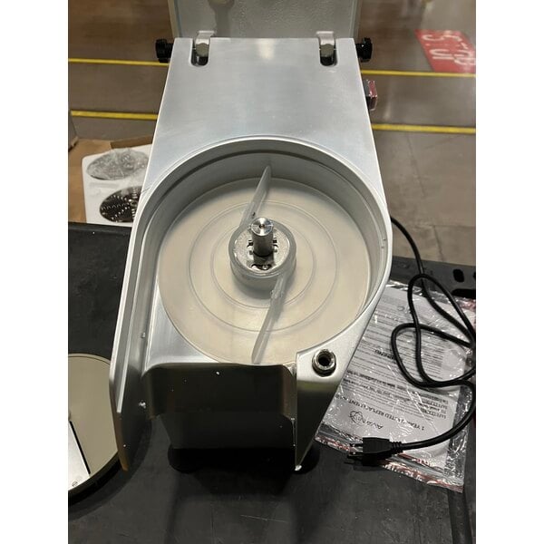 Scratch and Dent AvaMix CFP5D Continuous Feed Food Processor with 5 Discs - 3/4 hp