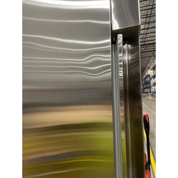 Scratch and Dent Avantco Z1-F-HC 29" Solid Door Stainless Steel Reach-In Freezer