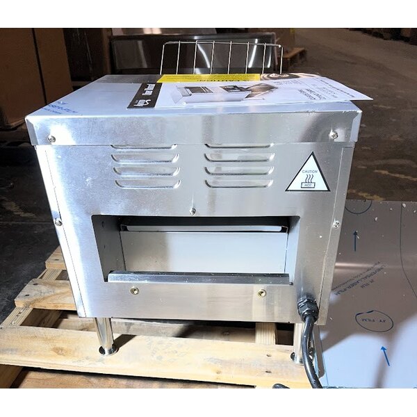 Scratch and Dent Avantco T3300B Commercial 10" Wide Conveyor Toaster with 3" Opening - 208V, 3300W, 800 Slices per Hour