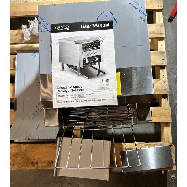 Scratch and Dent Avantco T3300B Commercial 10" Wide Conveyor Toaster with 3" Opening - 208V, 3300W, 800 Slices per Hour