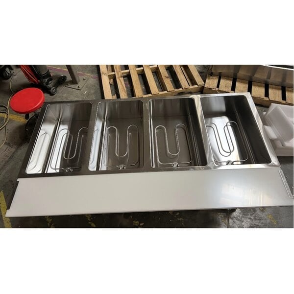 Scratch and Dent Avantco STE-4SA Four Pan Open Well Electric Steam Table with Undershelf - 120V, 2000W