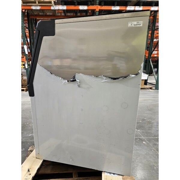 Scratch and Dent Scotsman B322S Ice Storage Bin 370 lb. Stainless Steel Exterior