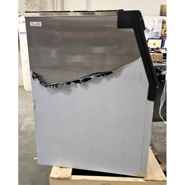 Scratch and Dent Scotsman B322S Ice Storage Bin 370 lb. Stainless Steel Exterior