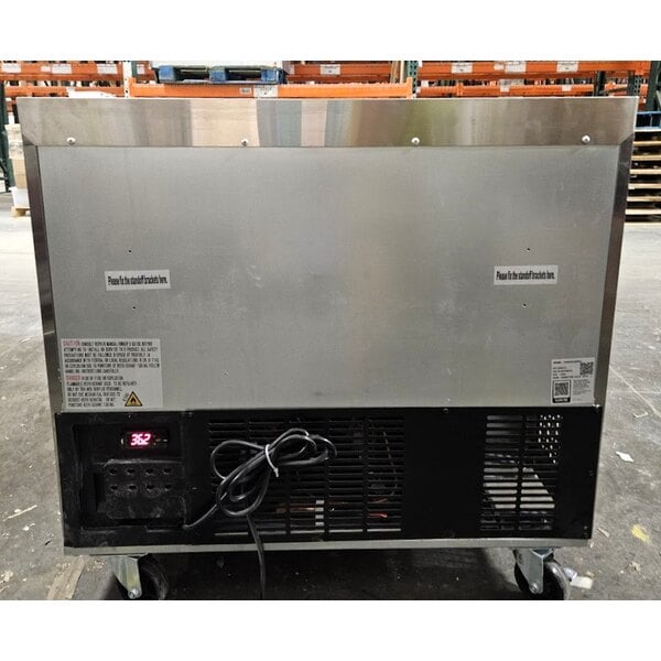 Scratch and Dent Avantco SS-UC-36R-HC 36" Undercounter Refrigerator