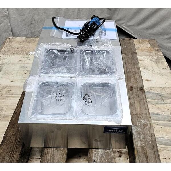 Scratch and Dent Arctic Air ACP4SQ 15" Countertop Refrigerated Prep Rail