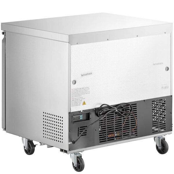 Scratch and Dent Avantco SS-UC-36R-HC 36" Undercounter Refrigerator