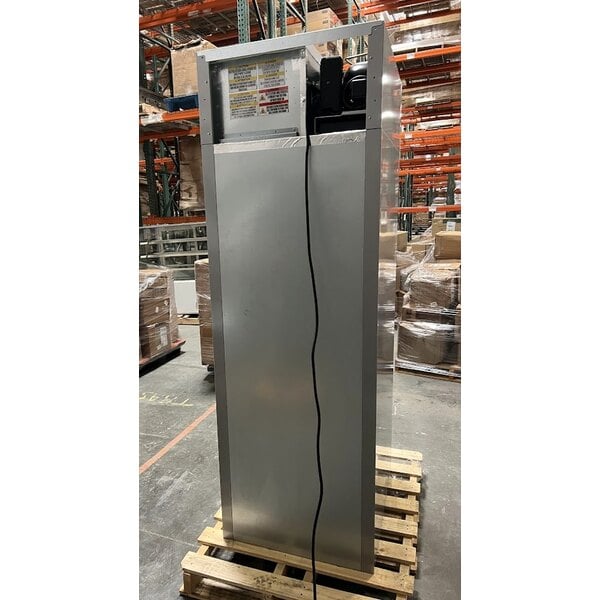 Scratch and Dent Beverage-Air CT1HC-1HS Cross-Temp 1 Section Convertible Reach-In Refrigerator / Freezer with Half Doors