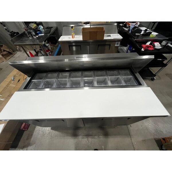Scratch and Dent True TSSU-60-16-HC 60 3/8" 2 Door Refrigerated Sandwich Prep Table
