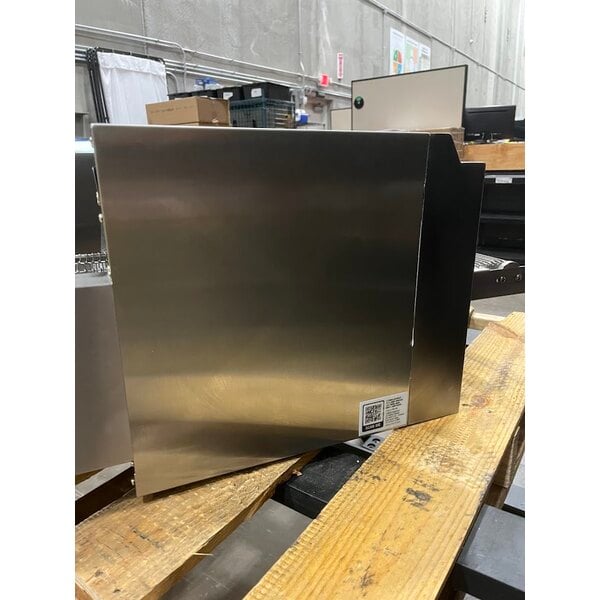 Scratch and Dent Avantco Equipment 177CNVROV14B Countertop Ventless Radiant Electric Conveyor Oven with 14" Wide Belt - 208V, 3,300W