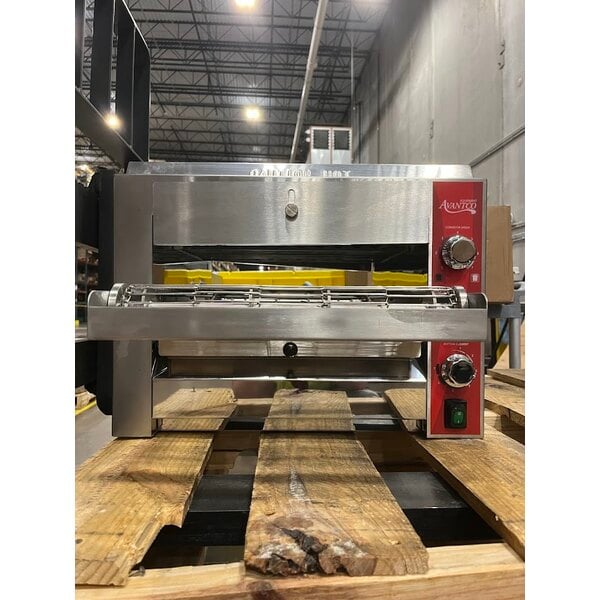 Scratch and Dent Avantco Equipment 177CNVROV14B Countertop Ventless Radiant Electric Conveyor Oven with 14" Wide Belt - 208V, 3,300W