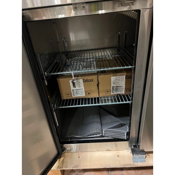 Scratch and Dent Avantco UDD-72-HC-S (2) Four Tap Kegerator Beer Dispenser - Stainless Steel, (3) 1/2 Keg Capacity
