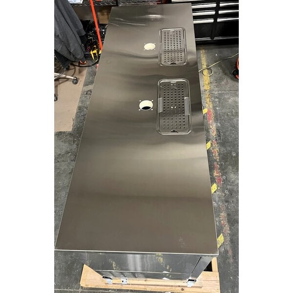 Scratch and Dent Avantco UDD-72-HC-S (2) Four Tap Kegerator Beer Dispenser - Stainless Steel, (3) 1/2 Keg Capacity