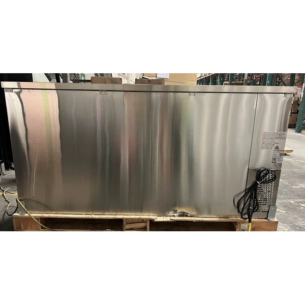 Scratch and Dent Avantco UDD-72-HC-S (2) Four Tap Kegerator Beer Dispenser - Stainless Steel, (3) 1/2 Keg Capacity