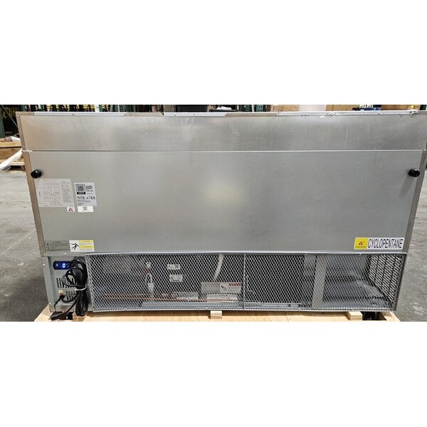 Scratch and Dent Avantco AWT-60F 60" Worktop Freezer with 3 1/2" Backsplash