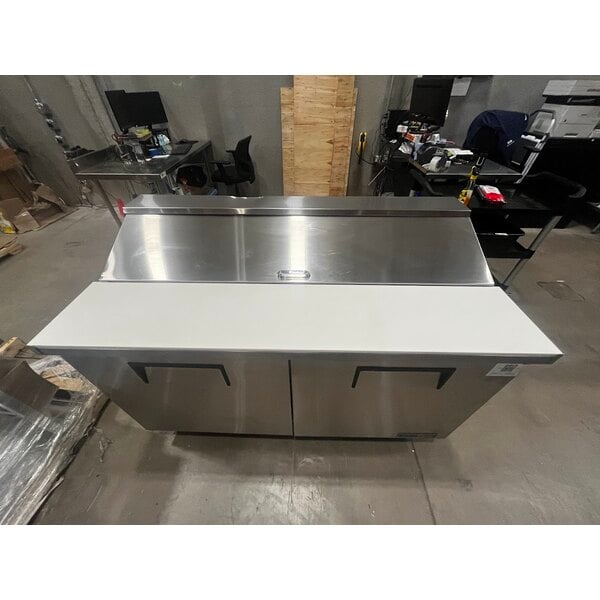 Scratch and Dent True TSSU-60-16-HC 60 3/8" 2 Door Refrigerated Sandwich Prep Table