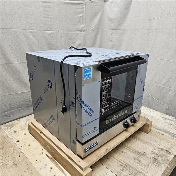 Scratch and Dent Moffat E23M3-T Turbofan Single Deck Half Size Electric Convection Oven with Mechanical Controls - 220-240V, 1 Phase, 3 kW