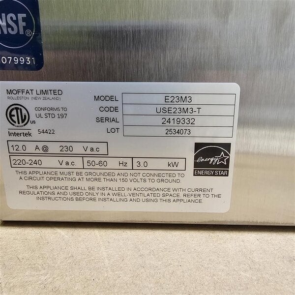 Scratch and Dent Moffat E23M3-T Turbofan Single Deck Half Size Electric Convection Oven with Mechanical Controls - 220-240V, 1 Phase, 3 kW