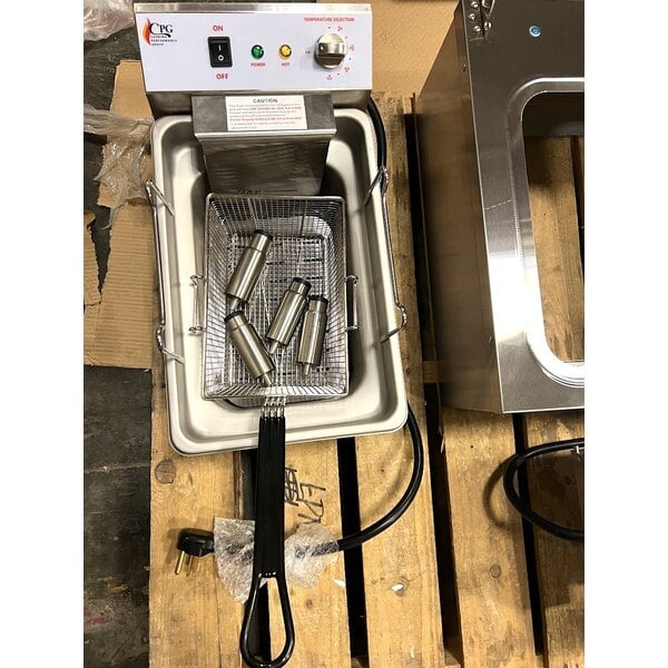 Scratch and Dent Cooking Performance Group EF302 30 lb. Dual Tank Heavy-Duty Electric Countertop Fryer - 208/240V, 8400/11,000W
