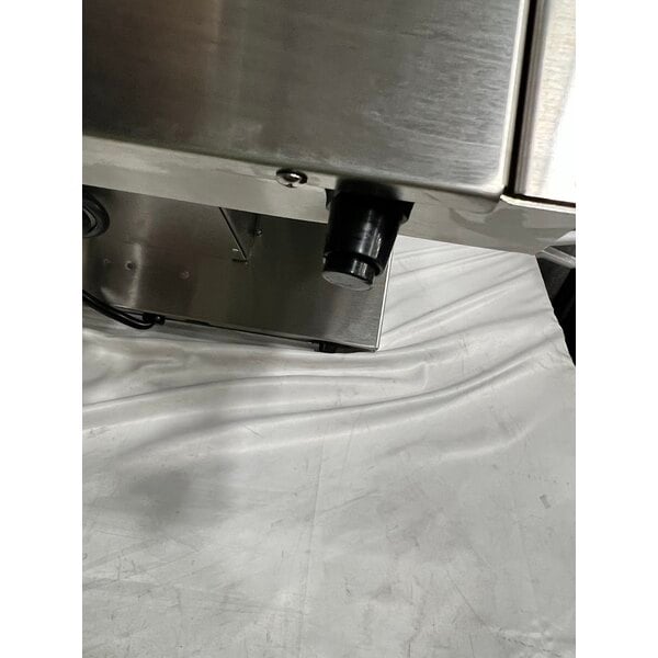 Scratch and Dent Vollrath CT4H-208950 JT3H Conveyor Toaster with 1 1/2"-3" Opening - 208V, 3600W