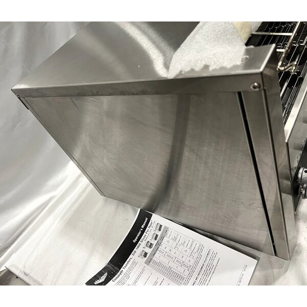 Scratch and Dent Vollrath CT4H-208950 JT3H Conveyor Toaster with 1 1/2"-3" Opening - 208V, 3600W
