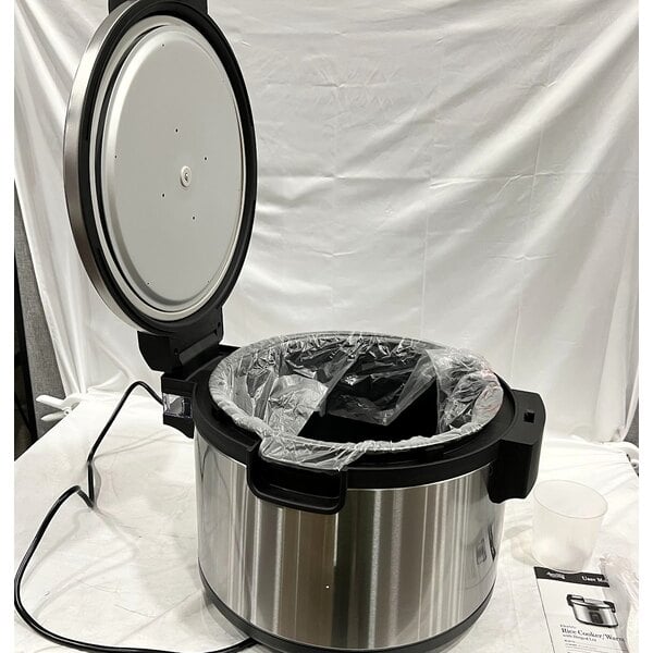 Scratch and Dent Avantco RCSB90 90 Cup (45 Cup Raw) Digital Electric Rice Cooker / Warmer with Hinged Lid - 240V, 2,500W