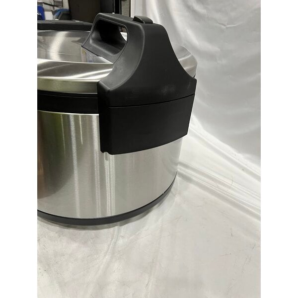 Scratch and Dent Avantco RCSB90 90 Cup (45 Cup Raw) Digital Electric Rice Cooker / Warmer with Hinged Lid - 240V, 2,500W