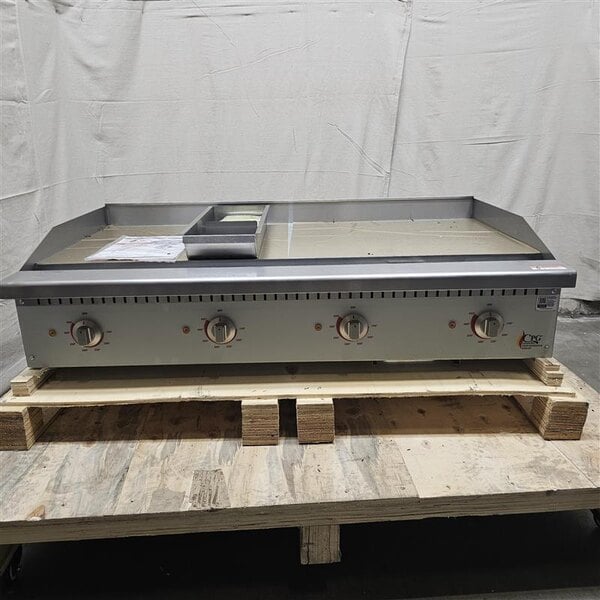 Scratch and Dent Cooking Performance Group G-CPG-48-M 48" Electric Countertop Griddle - 12,000W / 16,000W, 208 / 240V