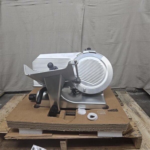 Scratch and Dent Globe G14 14" Manual Gravity Feed Slicer - 1/2 hp