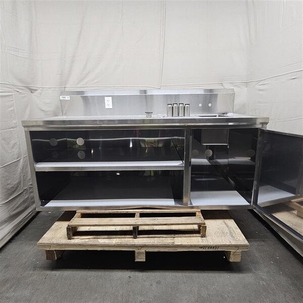 Scratch and Dent Regency 30" x 72" 16 Gauge Stainless Steel Beverage Table with Right Sink