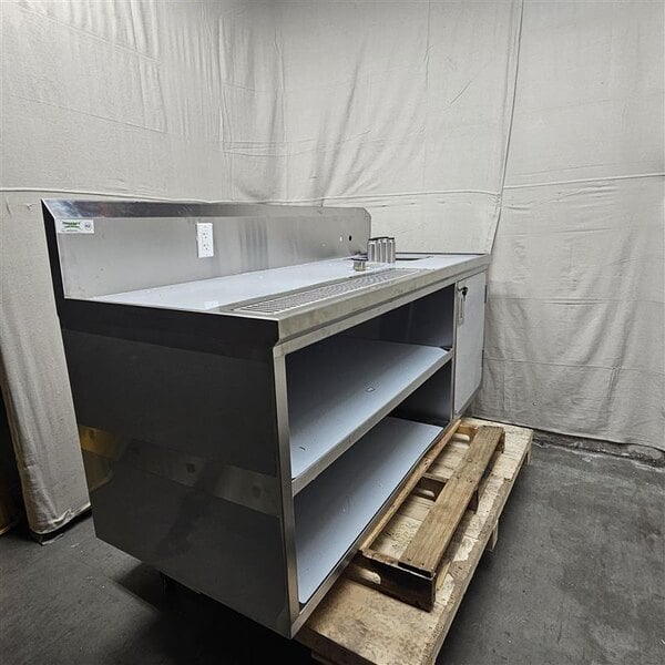 Scratch and Dent Regency 30" x 72" 16 Gauge Stainless Steel Beverage Table with Right Sink
