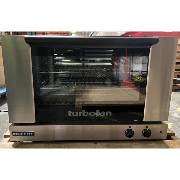 Scratch and Dent Moffat E27M3-P Turbofan Single Deck Full Size Electric Convection Oven with Mechanical Controls - 208V, 1 Phase, 4.2 kW